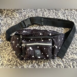Canada Pooch Fanny pack/belt purse
